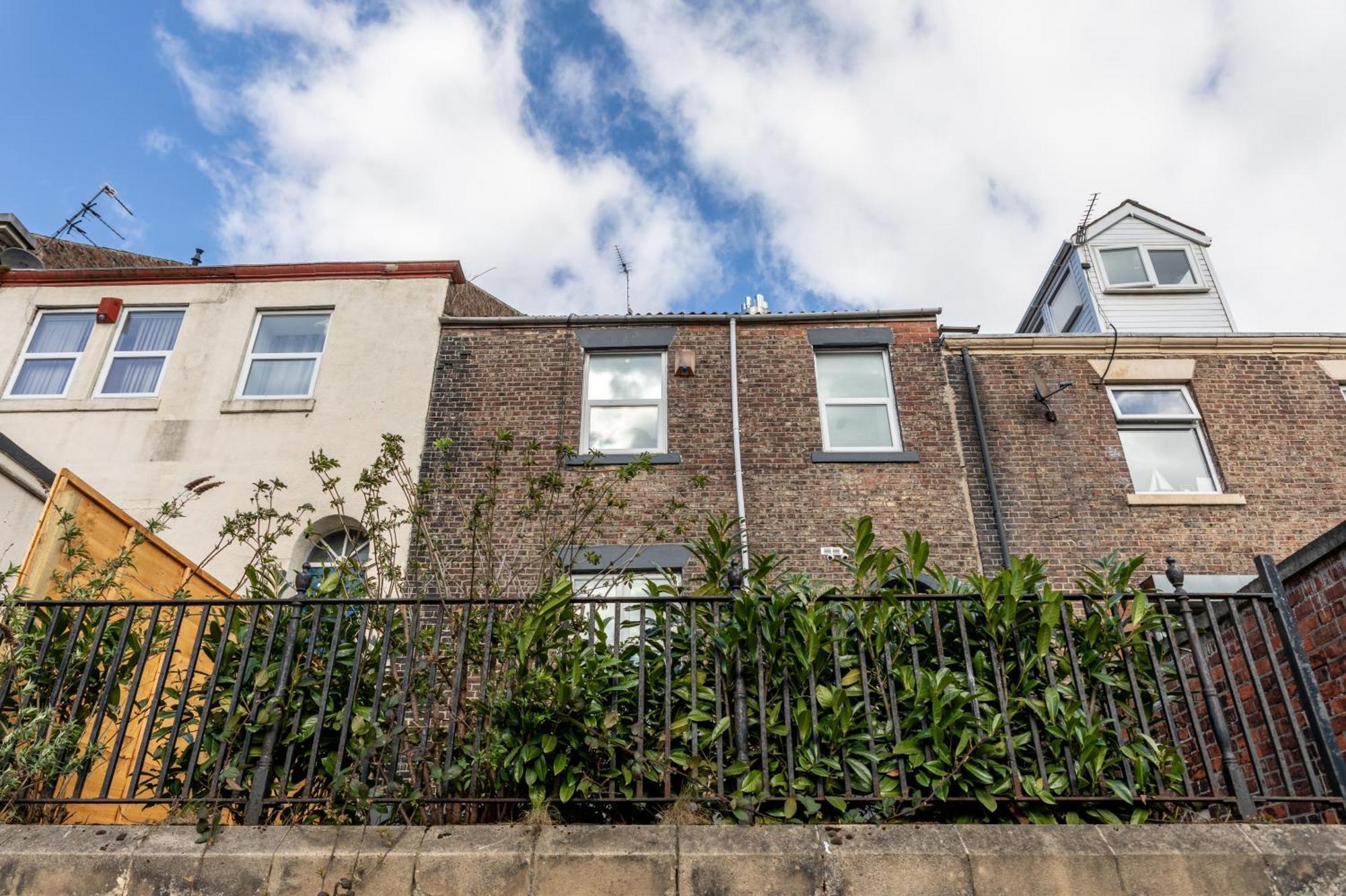 Newcastle City Centre Super Spacious Town House Free Parking And Wi-Fi Extérieur photo