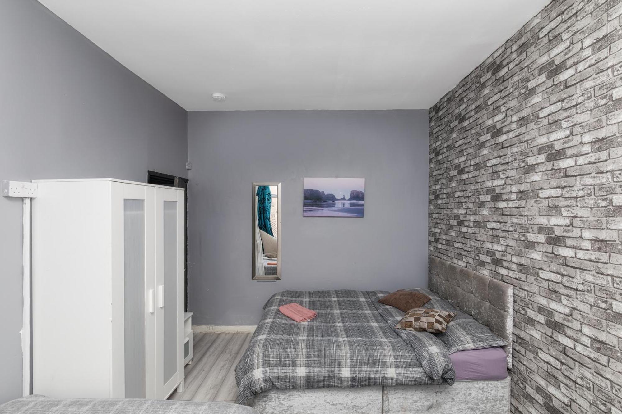 Newcastle City Centre Super Spacious Town House Free Parking And Wi-Fi Extérieur photo